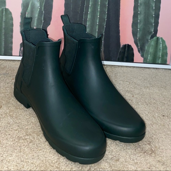 NWOT Hunter green boots! - Picture 2 of 5
